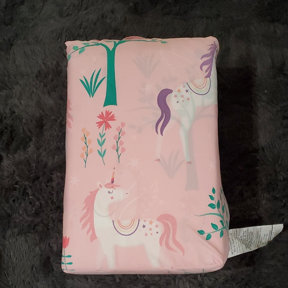 NWOT Pink Unicorn Full Comforter With 2 Pillow Shams